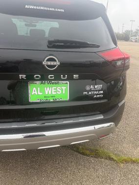 Black 2023 Nissan Rogue Platinum