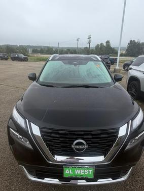 Black 2023 Nissan Rogue Platinum
