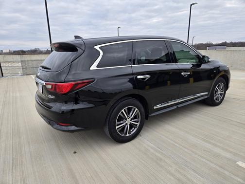 2018 INFINITI QX60 Base