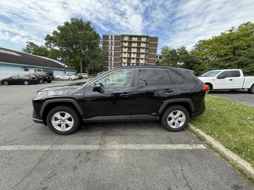 2020 Toyota RAV4 Hybrid XLE