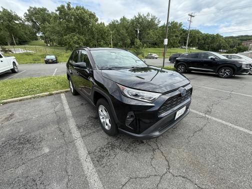 2020 Toyota RAV4 Hybrid XLE