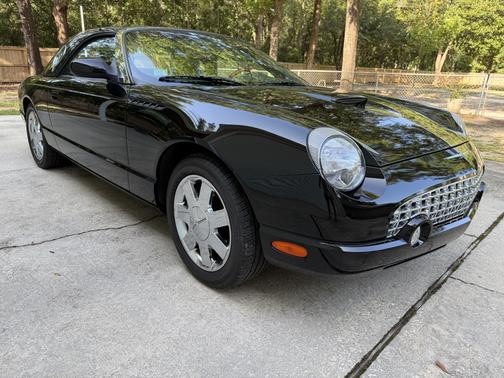 Black 2002 Ford Thunderbird Premium