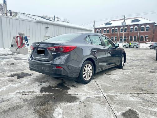 2015 Mazda Mazda3 i Touring