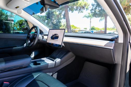 Black 2022 Tesla Model Y Performance