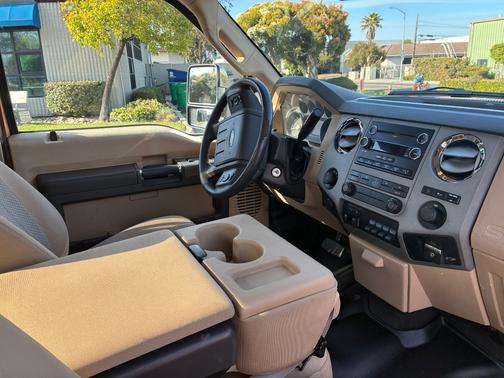 Brown 2011 Ford F-250 XLT