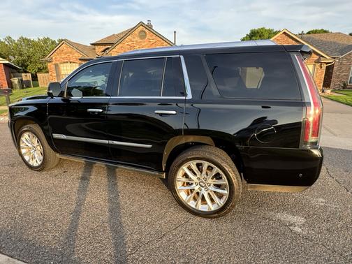 Black 2019 Cadillac Escalade Premium Luxury