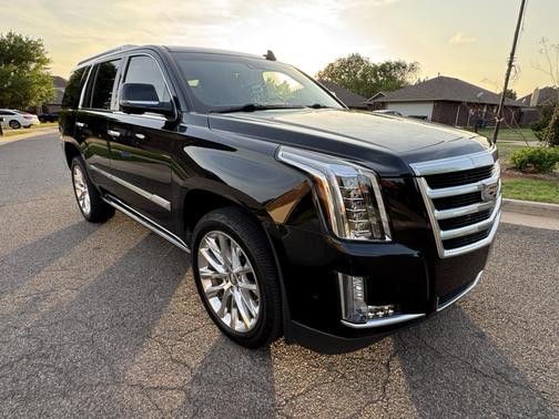 Black 2019 Cadillac Escalade Premium Luxury