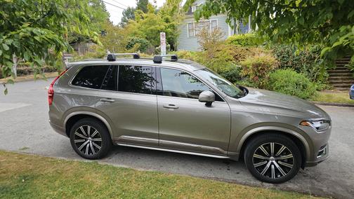 2022 Volvo XC90 Recharge Plug-In Hybrid T8 Inscription 7 Passenger