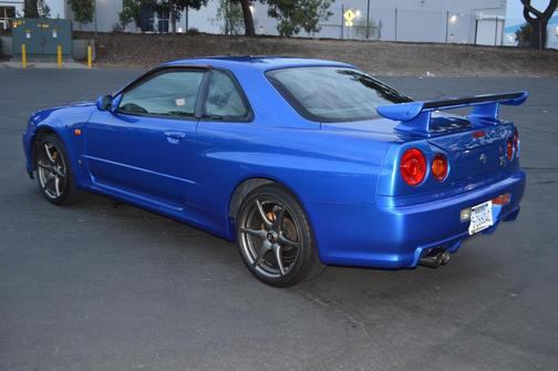 Blue 2009 Nissan GT-R Premium