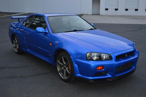 Blue 2009 Nissan GT-R Premium