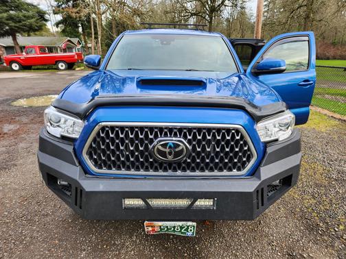 2018 Toyota Tacoma TRD Sport