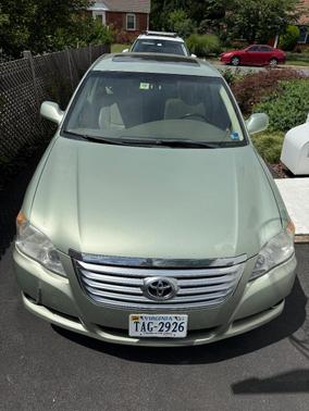 Green 2009 Toyota Avalon Limited