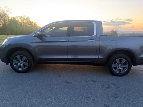 Gray 2020 Honda Ridgeline RTL-E