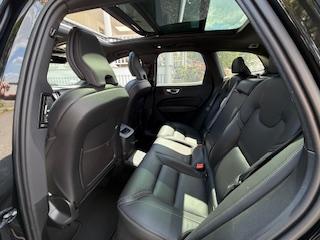 2024 Volvo XC60 Recharge Plug-In Hybrid T8 Ultimate Black Edition