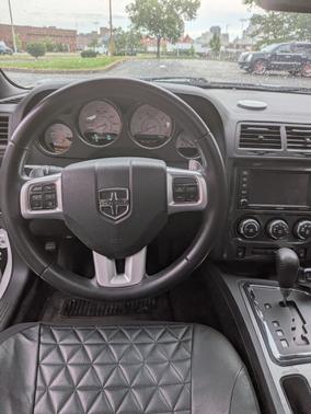 White 2014 Dodge Challenger SXT