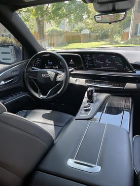 Photo 5 of 8 of 2022 Cadillac Escalade Sport