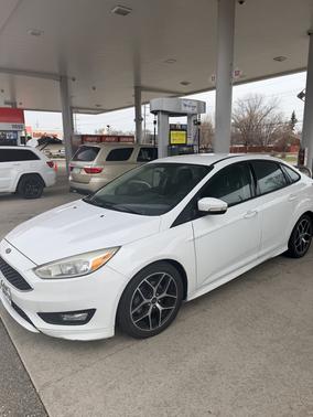 White 2015 Ford Focus SE