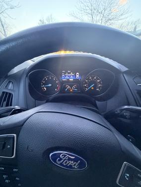 White 2015 Ford Focus SE