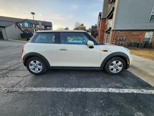 2016 MINI Hardtop Cooper