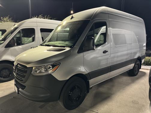 2024 Mercedes-Benz Sprinter 2500 Standard Roof