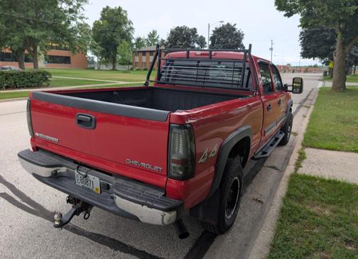 2005 Chevrolet Silverado 2500 LS H/D Crew Cab
