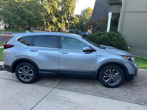 Silver 2022 Honda CR-V Hybrid EX-L