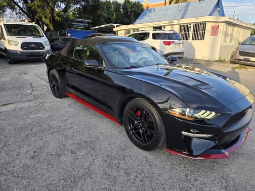 2022 Ford Mustang EcoBoost Premium