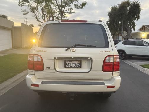 2000 Lexus LX 470 Base