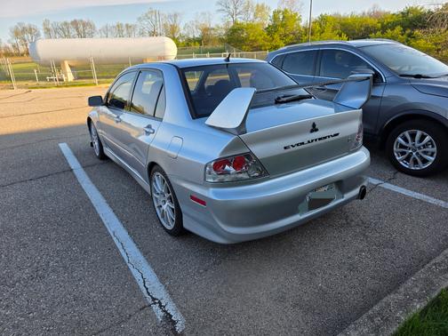 Silver 2004 Mitsubishi Lancer Evolution VIII
