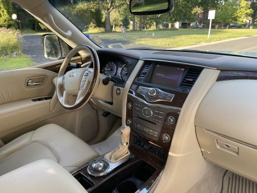 2015 INFINITI QX80 Base