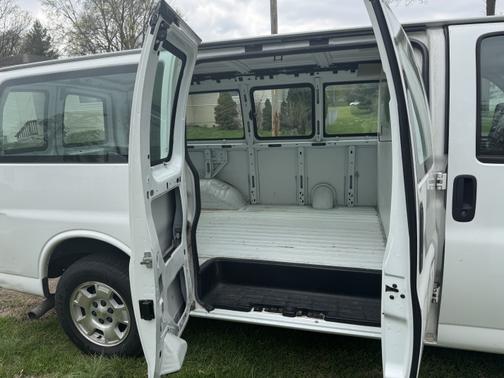2013 Chevrolet Express 1500 Work Van