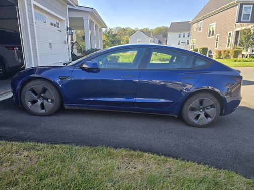 2022 Tesla Model 3 Base