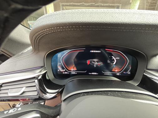 2022 BMW M550 i xDrive