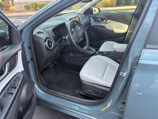 2022 Hyundai KONA Limited