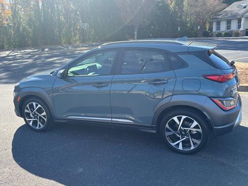 2022 Hyundai KONA Limited