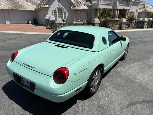 Green 2004 Ford Thunderbird Deluxe