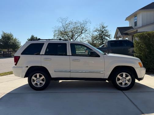 2010 Jeep Grand Cherokee Laredo