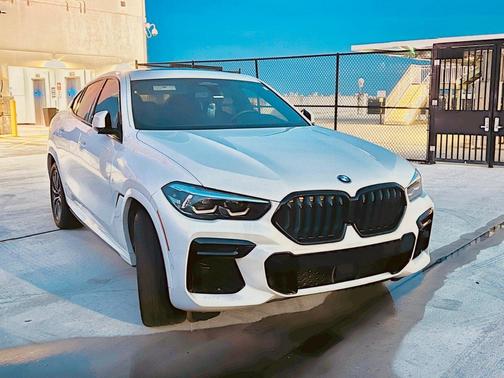 White 2022 BMW X6 xDrive40i
