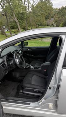 Silver 2022 Nissan Leaf SV