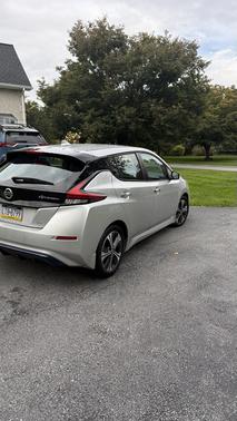 Silver 2022 Nissan Leaf SV