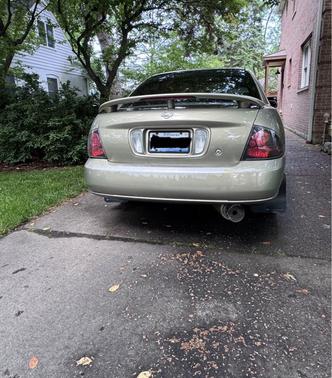 Beige 2002 Nissan Sentra GXE