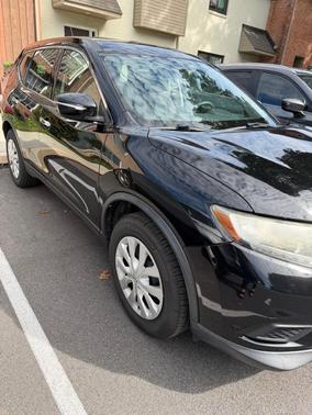 Black 2015 Nissan Rogue S