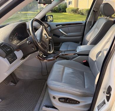 White 2003 BMW X5 4.4i