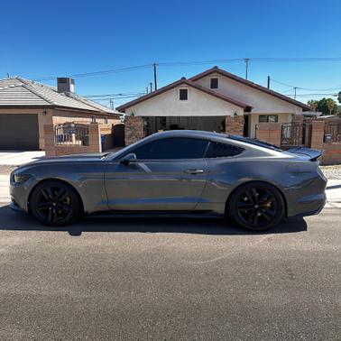 2016 Ford Mustang EcoBoost Premium