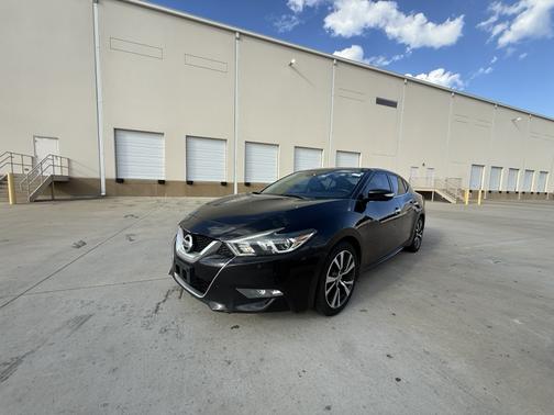 Black 2016 Nissan Maxima 3.5 Platinum