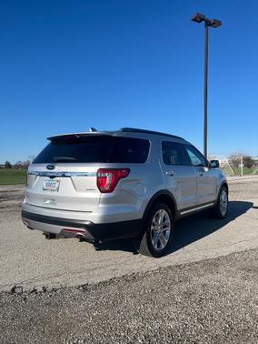 Silver 2016 Ford Explorer XLT