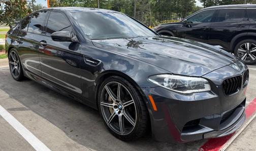 Gray 2016 BMW M5 Base