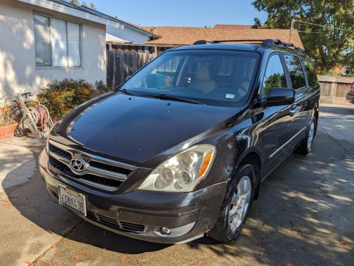 2008 Hyundai Entourage GLS