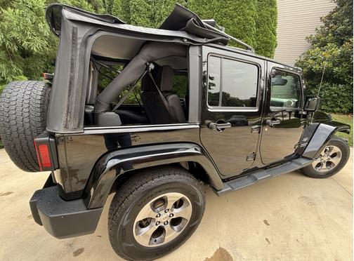 2016 Jeep Wrangler Unlimited Sahara