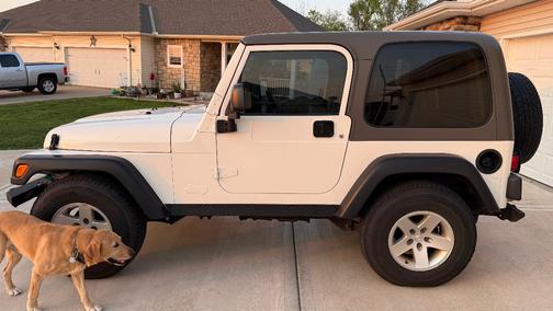 White 2004 Jeep Wrangler Rubicon
